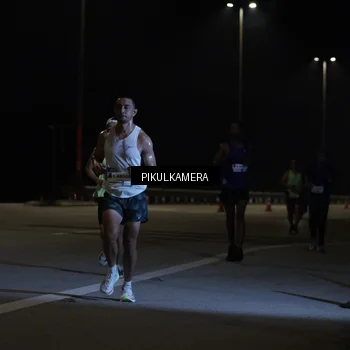 Runner Photo 7508771