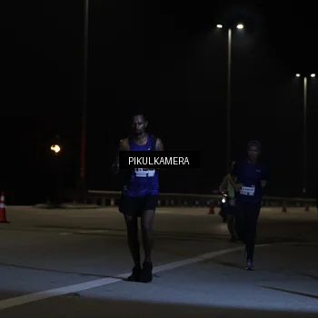Runner Photo 7508777