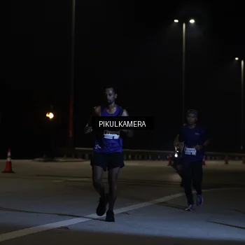 Runner Photo 7508778