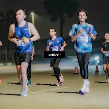 Runner Photo 7508784