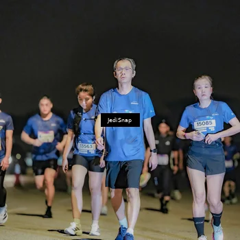 Runner Photo 7508793
