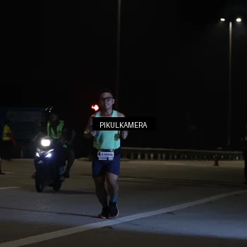 Runner Photo 7508802