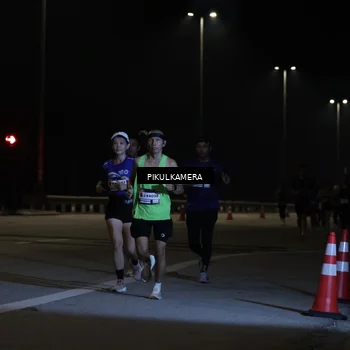 Runner Photo 7508833