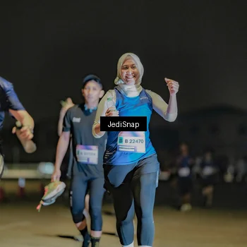Runner Photo 7508836