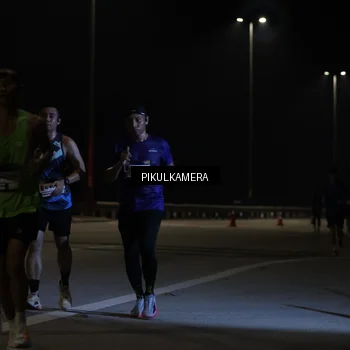 Runner Photo 7508843