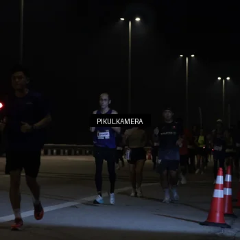 Runner Photo 7508848