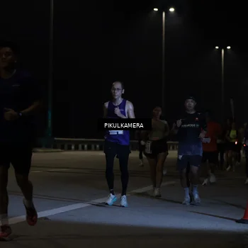 Runner Photo 7508852