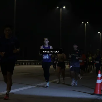 Runner Photo 7508853