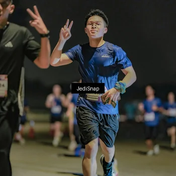 Runner Photo 7508877