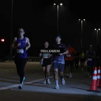 Runner Photo 7508878