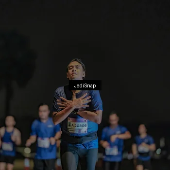 Runner Photo 7508890
