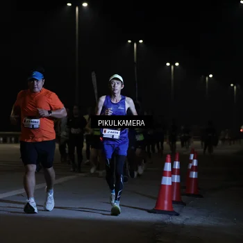 Runner Photo 7508891