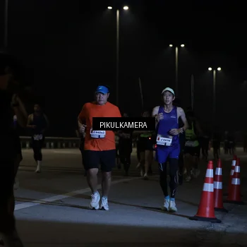 Runner Photo 7508895