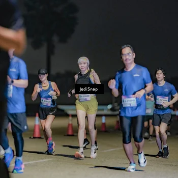 Runner Photo 7508901