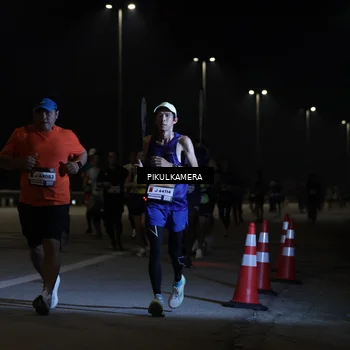 Runner Photo 7508906