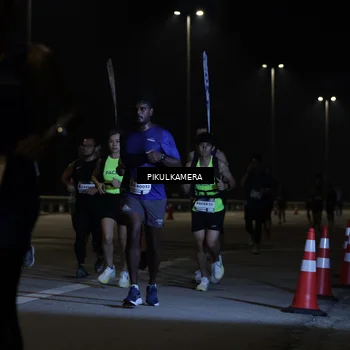 Runner Photo 7508909