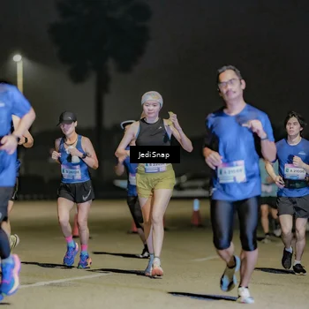 Runner Photo 7508912