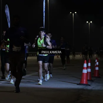 Runner Photo 7508914
