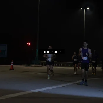 Runner Photo 7508923
