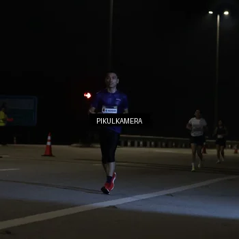Runner Photo 7508929