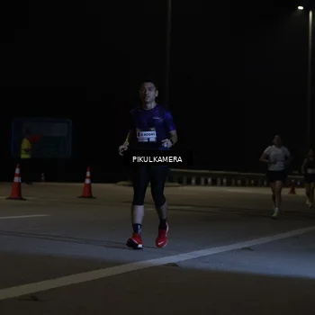 Runner Photo 7508930