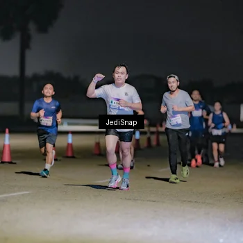 Runner Photo 7508952