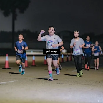 Runner Photo 7508953