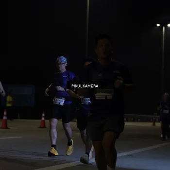 Runner Photo 7508956