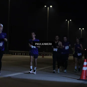 Runner Photo 7508978