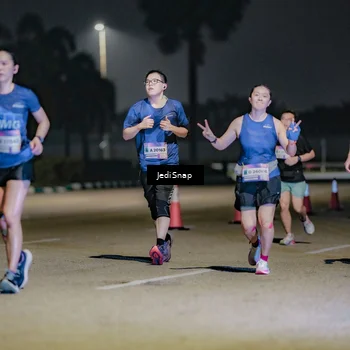 Runner Photo 7508994