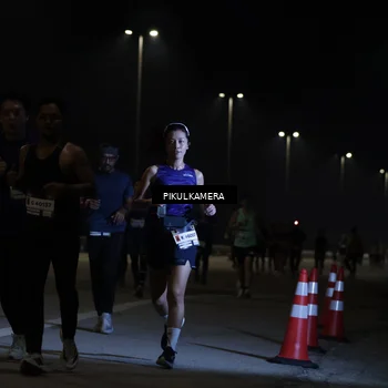 Runner Photo 7509000