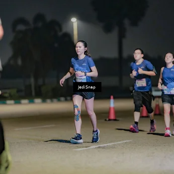 Runner Photo 7509002