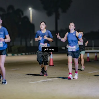 Runner Photo 7509005