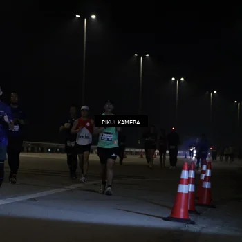 Runner Photo 7509008