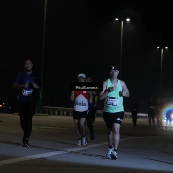 Runner Photo 7509015