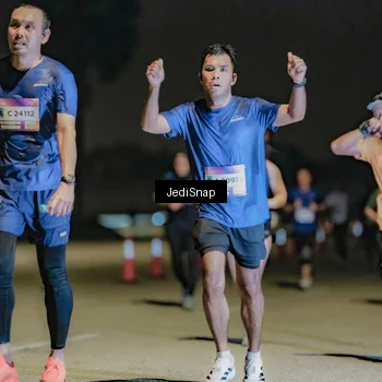 Runner Photo 7509022