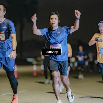 Runner Photo 7509023