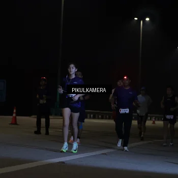 Runner Photo 7509028