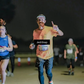 Runner Photo 7509033