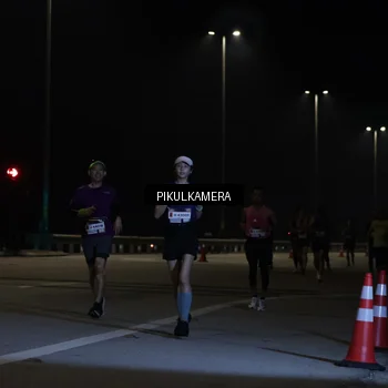 Runner Photo 7509044