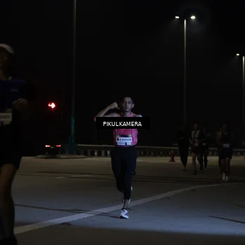 Runner Photo 7509066