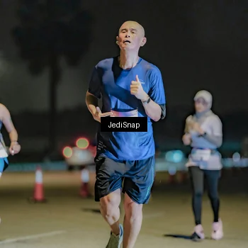 Runner Photo 7509140