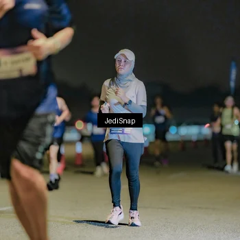 Runner Photo 7509145