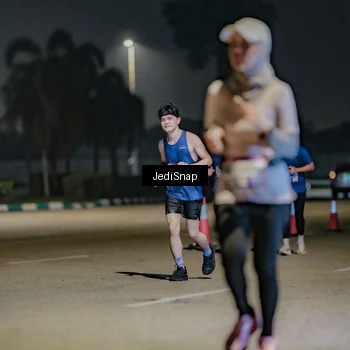 Runner Photo 7509153