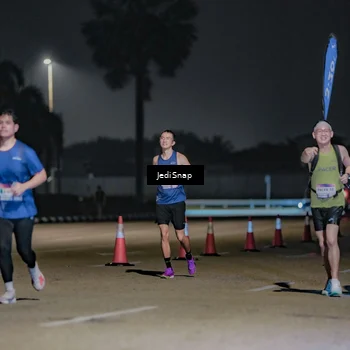 Runner Photo 7509198