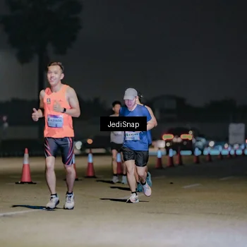 Runner Photo 7509287