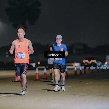 Runner Photo 7509292