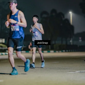Runner Photo 7509336
