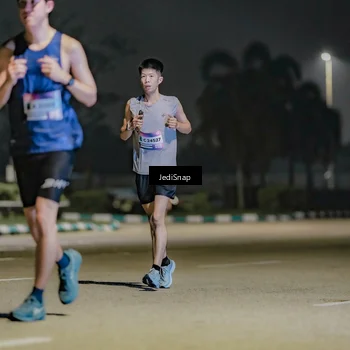 Runner Photo 7509341