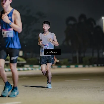 Runner Photo 7509348